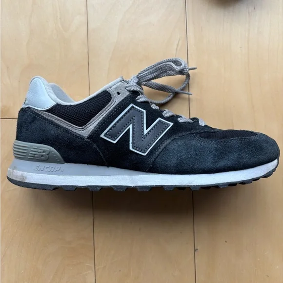 New Balance 574 - Picture 3 of 6